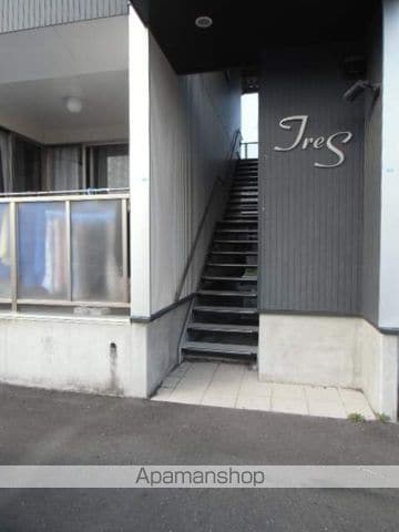 TRESの玄関写真