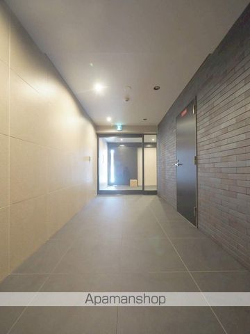 フォレ長堀通南の玄関写真