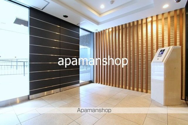 ESLEAD松屋町グレイスの玄関写真