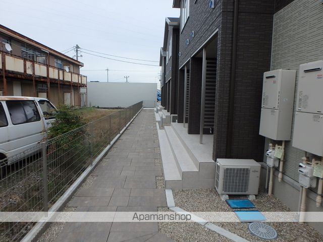 ソフィア大友の玄関写真