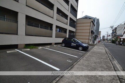 正本マンション[1LDK/40m2]の駐車場