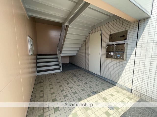 ダラミー小串の玄関写真