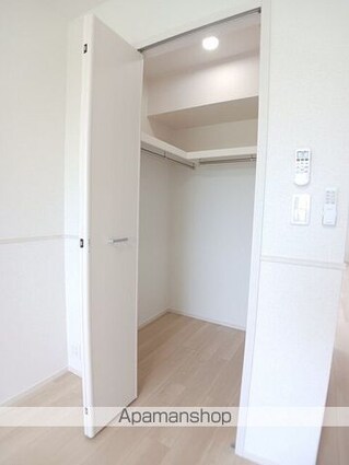 エミネンス[1LDK/48.91m2]の収納