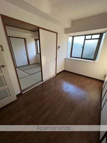 バンクフィールドの内装写真
