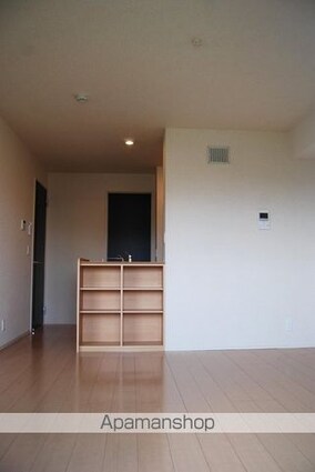 東京都小金井市前原町３丁目[2LDK/63.97m2]のリビング・居間