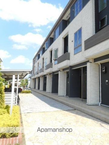 ラフィネ江戸川台の玄関写真