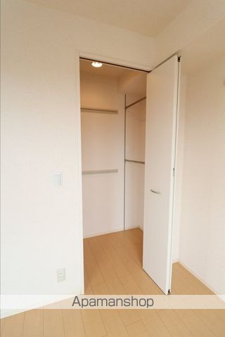 クレセントM Vの内装写真