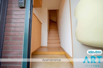 バリュアブル　Ａ棟[2LDK/65.31m2]の玄関