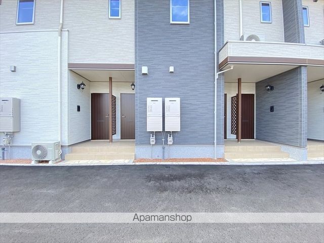 プレッソ エテルノの玄関写真