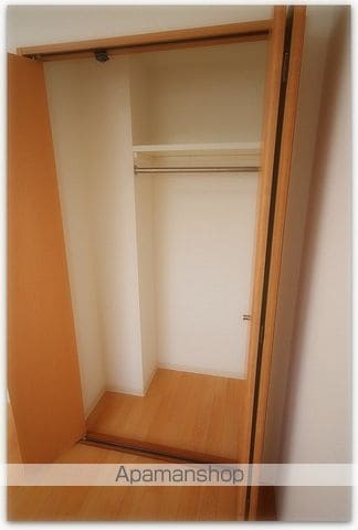 ウイルドウナンバWIの内装写真