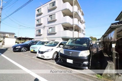 銀杏台マンション[3DK/52.29m2]の駐車場1