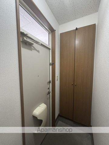 カラーズBの内装写真