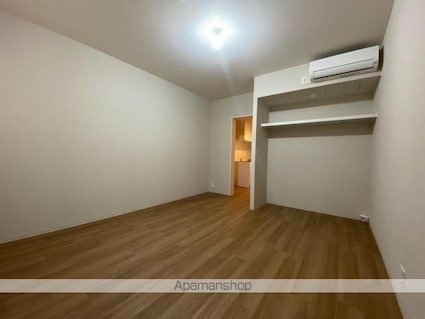 ミュー亀井町[1K/32.58m2]のリビング・居間