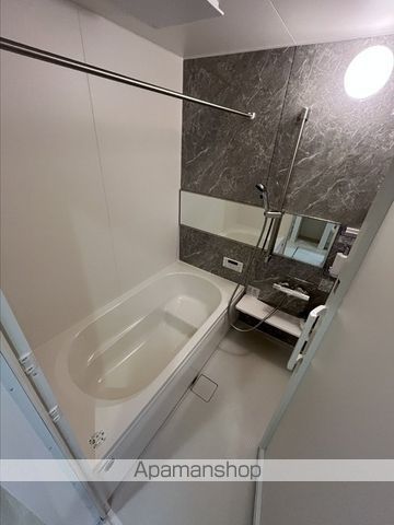 LUVERIAの内装写真