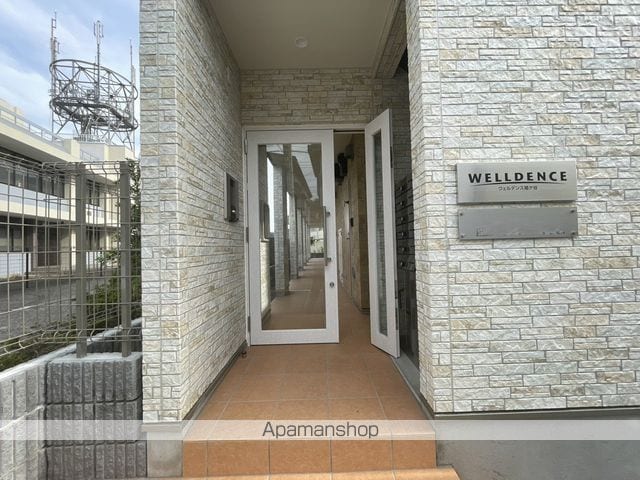 WELLDENCE鳩ケ谷の玄関写真