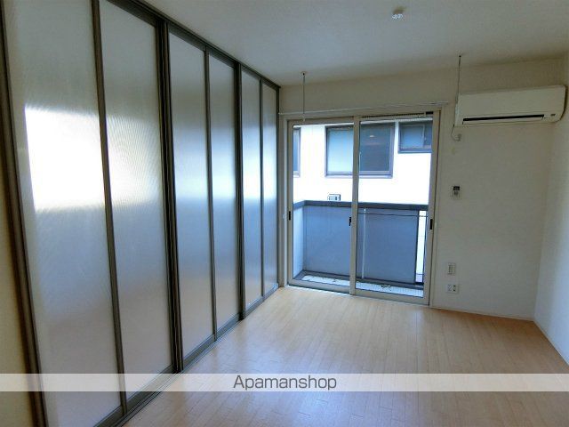 ＪＲ東海道本線 大船駅 バス乗車時間：7分 最寄りバス停で下車 徒歩3分 2階建 築19年の内装写真
