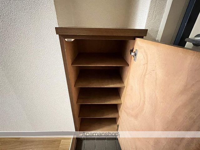 ロイヤルヴィラ下伊福の内装写真