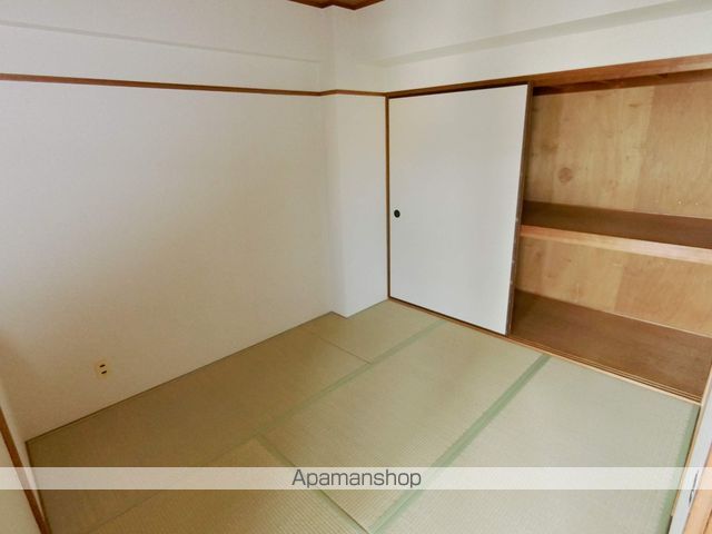 三栄ハイツの内装写真