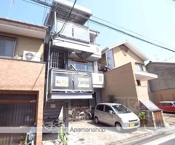 ドエル綾小路の外観写真