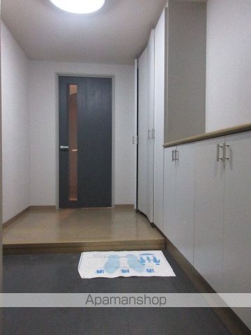 エルミタージュユリの内装写真
