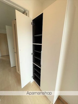 サニーエレガンスＡ棟[1LDK/45.77m2]の玄関