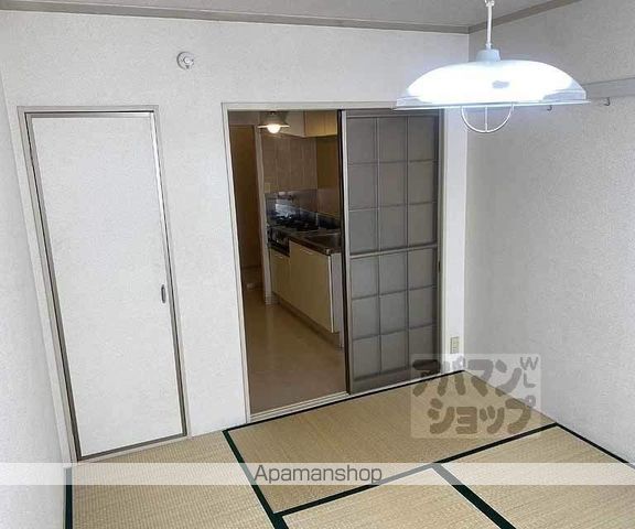 フレグランス井上の内装写真
