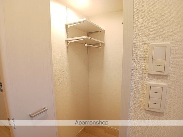 フロレゾンIIの内装写真