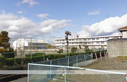 ハイツＮＩＮＯＷＡＲＩ　Ａ棟[2LDK/53.61m2]の周辺4