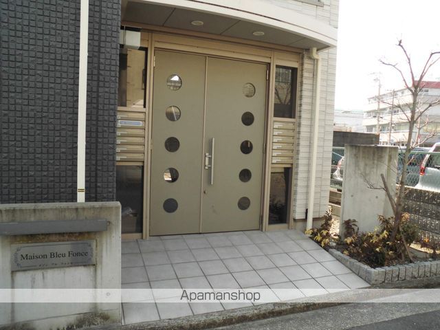 MAISON BLEU FONCEの玄関写真