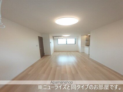 和歌山県和歌山市加納[1LDK/50.87m2]のリビング・居間