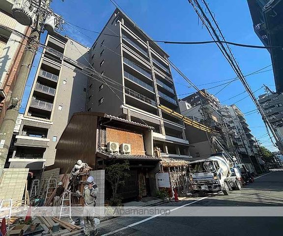 グランリソシエ烏丸御池の外観写真