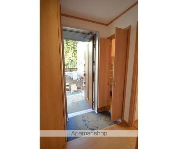 千葉市稲毛区 2階建 築9年の内装写真