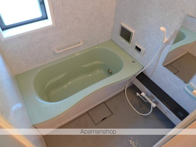 ルミエール東中振A棟の内装写真