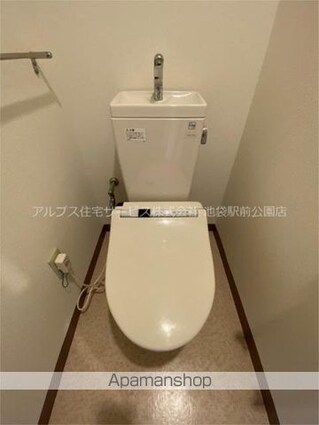 本田ビル[1R/27m2]のトイレ