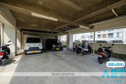 宮田ハイツ[1R/17m2]の駐車場
