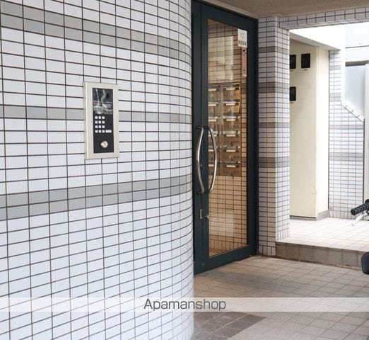 テングッド荒戸の玄関写真