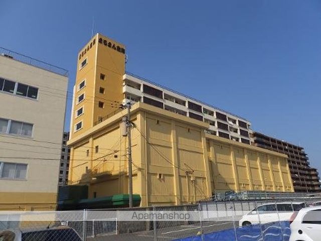 原まるまん第2ビルの玄関写真