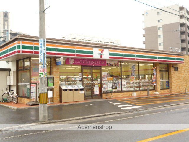 ファミール谷岡の周辺写真