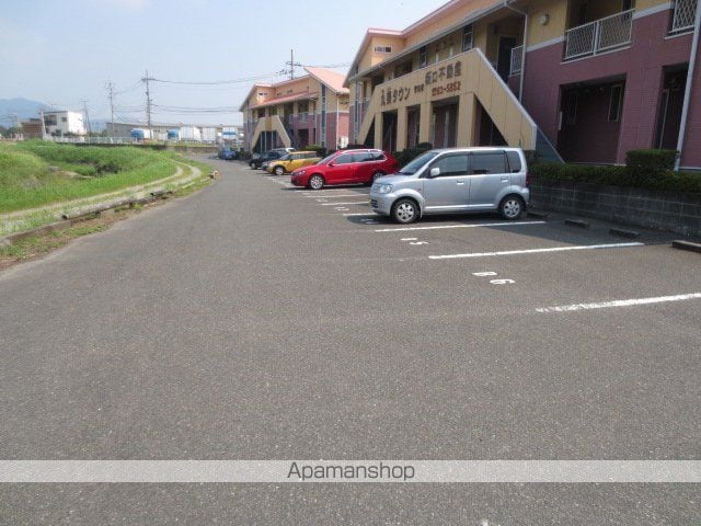 丸美タウンA棟の玄関写真
