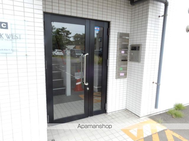 パークウエストCの玄関写真