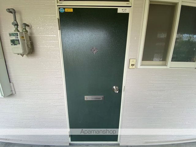 小山エビスコーポの外観写真
