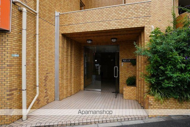 モナークマンション柿の木坂の玄関写真