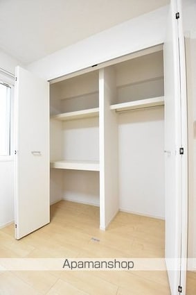 レ・セーナ　ハル[1LDK/37.76m2]の収納