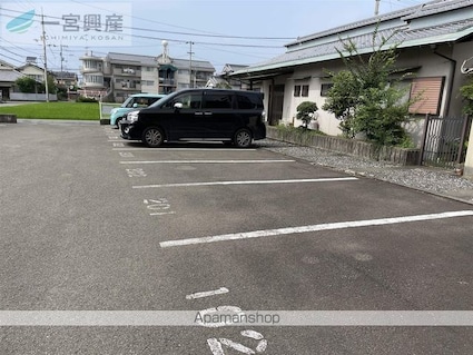 越智マンション[3LDK/59.45m2]の駐車場2