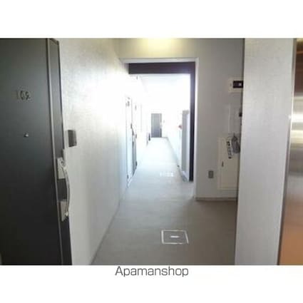 ＴＲＥＮＴＥ　ＬＵＭＩＥＲＥ[1LDK/48.75m2]のエントランス2