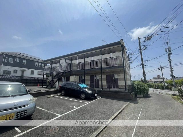 レオパレスミヤビの外観写真