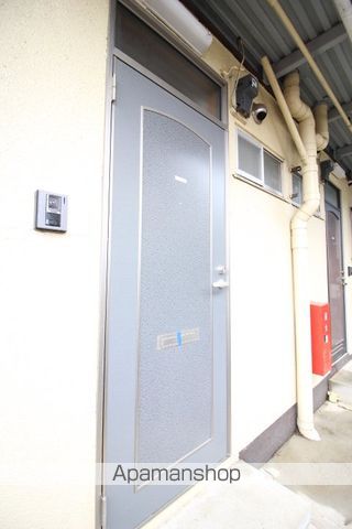 かおりコーポの玄関写真