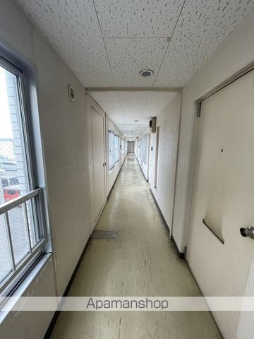 高伸ハイツの外観写真