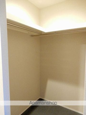 ロマネスク大名の内装写真