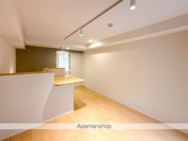 ADMIRAL HIMONYAの内装写真